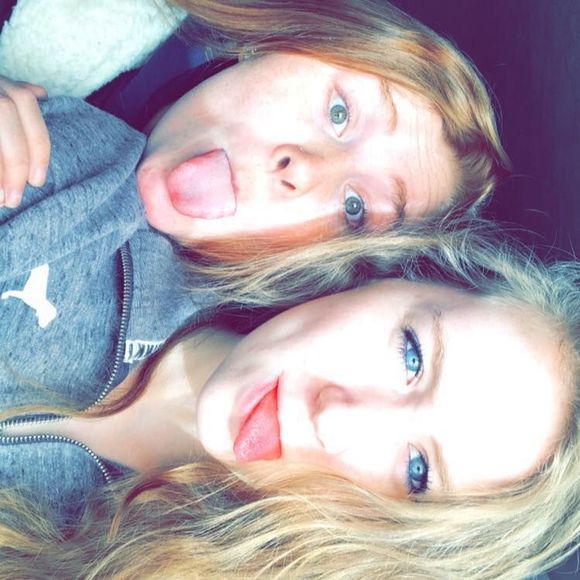 Meet your Posher, Mia - Picture 1 of 1